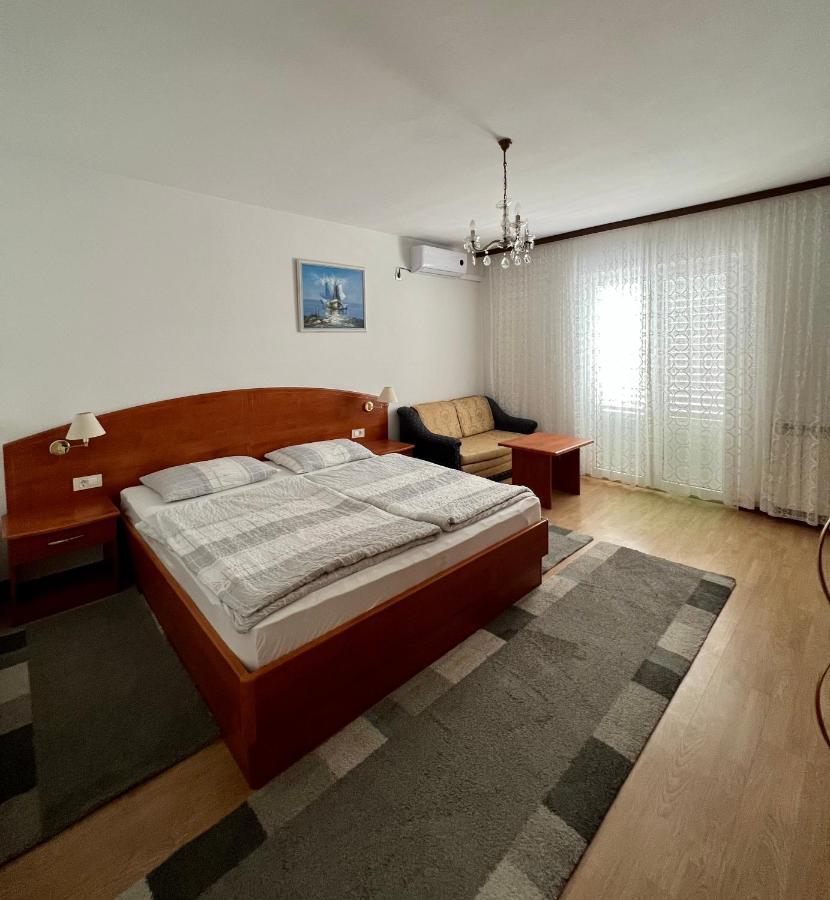 Apartments Matusan Palit Exterior photo